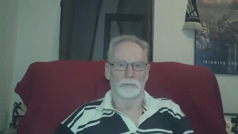 Snapshot of larbie chatting on September 20, 2:00 am Larbie online show from September 20, 2:00 am