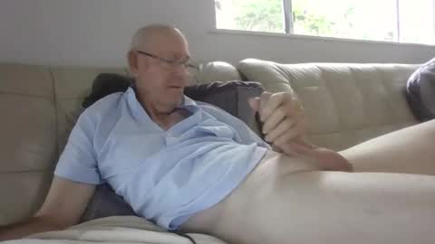 largerthan-   say hi on entry online show from January 12, 2:15 am