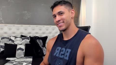 andrew online show from November 13, 1:49 pm