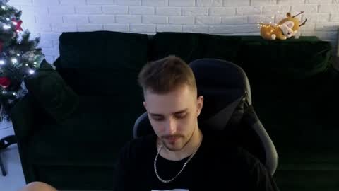 Lars online show from December 19, 2:56 am