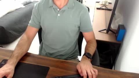 latexdave84 online show from January 14, 5:56 am