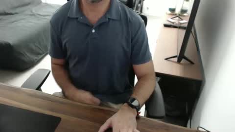 latexdave84 online show from November 18, 10:19 am