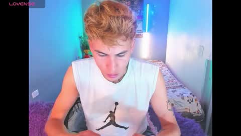 SANTI  AND JORDAN online show from March 14, 12:50 am