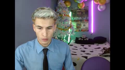 SANTI  AND JORDAN online show from November 4, 3:40 am