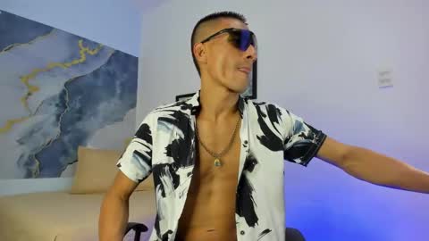 crissex  online show from November 15, 2:08 pm