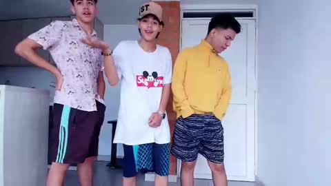 latin_naughty_boys online show from September 29, 4:47 pm