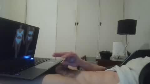 latin_pap online show from November 1, 11:03 am