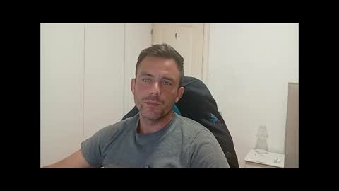 Snapshot of latinboyblue chatting on October 14, 9:11 pm LatinBlueBoy online show from October 14, 9:11 pm