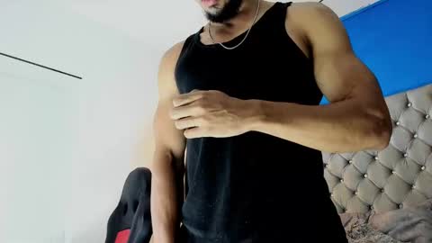 Snapshot of latinhotboys1 chatting on February 10, 6:20 am Zeus online show from February 10, 6:20 am