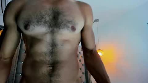 Snapshot of latinhotboys1 chatting on December 29, 8:00 am Zeus online show from December 29, 8:00 am