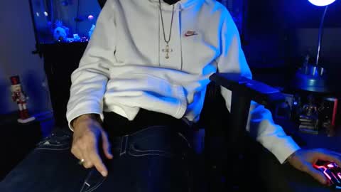 latinlover513 online show from December 24, 7:28 am
