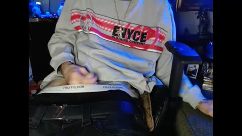 latinlover513 online show from December 22, 8:05 am
