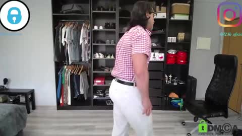 sam online show from April 10, 10:44 am