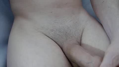 launeeee1 online show from April 17, 3:47 pm