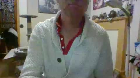 lauratedomm online show from January 11, 10:57 pm