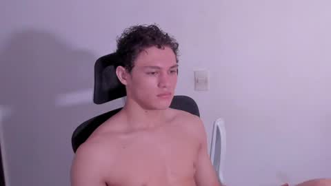 Laureent online show from April 13, 8:31 pm