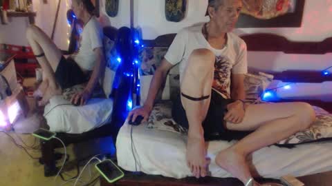 Laye19 online show from October 10, 5:45 am