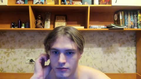 Snapshot of lazaret1k chatting on December 16, 9:52 pm Vladi online show from December 16, 9:52 pm