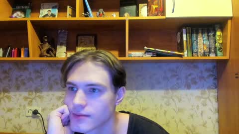 Snapshot of lazaret1k chatting on December 22, 7:10 pm Vladi online show from December 22, 7:10 pm