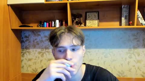 Snapshot of lazaret1k chatting on February 8, 9:36 pm Vladi online show from February 8, 9:36 pm