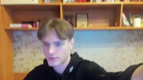 Snapshot of lazaret1k chatting on March 3, 10:12 am Vladi online show from March 3, 10:12 am