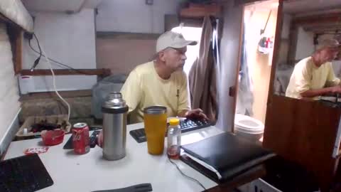 Snapshot of lb9187 chatting on December 4, 7:56 pm lb9187 online show from December 4, 7:56 pm