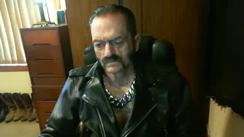 Snapshot of leathergreaser chatting on February 3, 10:54 pm leathergreaser online show from February 3, 10:54 pm