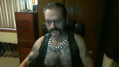 Snapshot of leathergreaser chatting on January 31, 8:11 am leathergreaser online show from January 31, 8:11 am