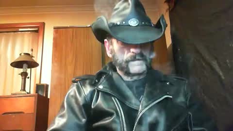 leathergreaser online show from June 2, 7:37 pm