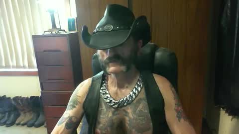 Snapshot of leathergreaser chatting on September 25, 1:59 am leathergreaser online show from September 25, 1:59 am