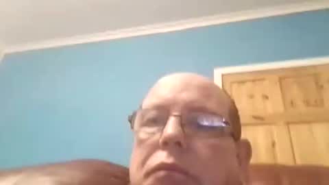 leatherpants68 online show from November 13, 6:56 pm