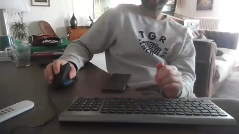 Snapshot of lebovski42002 chatting on February 16, 9:48 am lebovski42002 online show from February 16, 9:48 am
