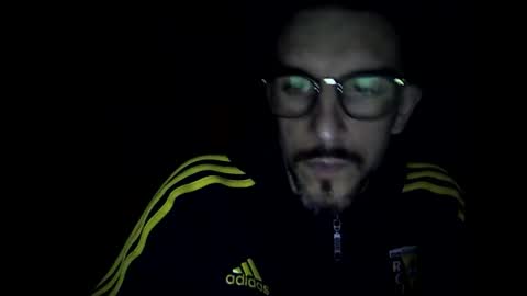 Snapshot of lebusheur3 chatting on December 30, 3:03 am Gigi online show from December 30, 3:03 am