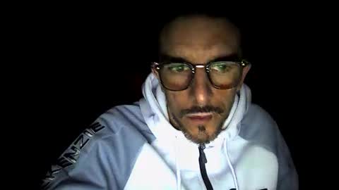 Snapshot of lebusheur3 chatting on January 18, 7:04 am Gigi online show from January 18, 7:04 am