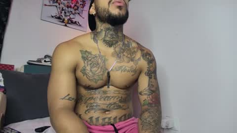 Snapshot of leenar_key chatting on January 17, 2:50 am leenar_key online show from January 17, 2:50 am
