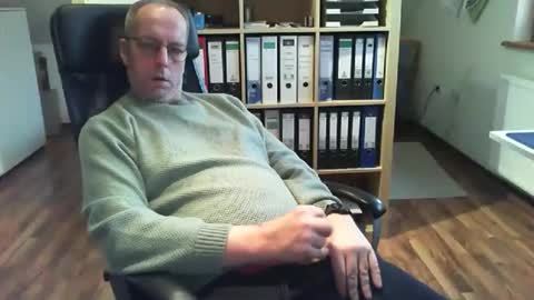 Dave online show from December 3, 10:21 am