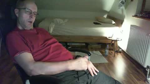 Snapshot of lefti27 chatting on January 19, 11:00 pm Dave online show from January 19, 11:00 pm