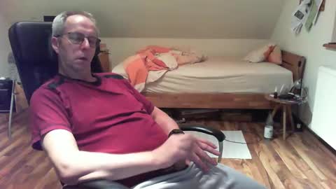 Snapshot of lefti27 chatting on January 14, 9:41 pm Dave online show from January 14, 9:41 pm