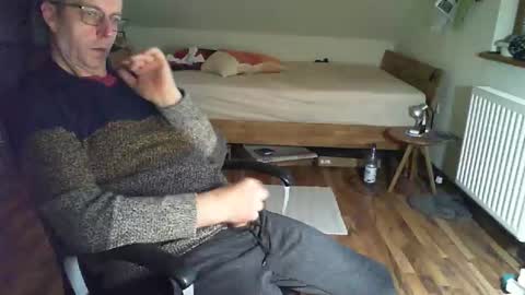 Snapshot of lefti27 chatting on February 26, 5:07 pm Dave online show from February 26, 5:07 pm