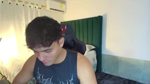  Lei  online show from November 22, 10:53 pm