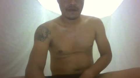 Snapshot of len0n_ chatting on September 12, 6:02 am Lenon online show from September 12, 6:02 am