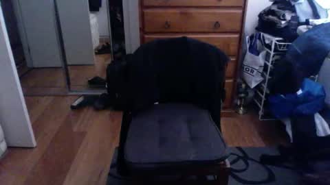 Pussylicker online show from October 17, 5:11 am