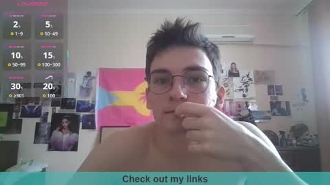 leo_cutie online show from February 25, 11:00 am