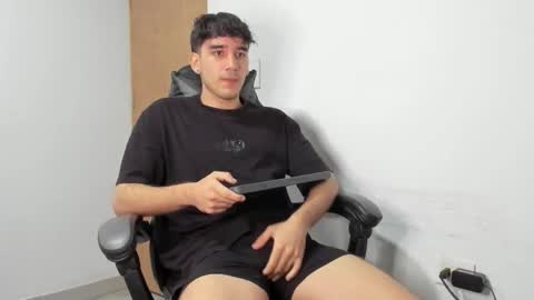 Leo Jones online show from October 28, 8:39 am