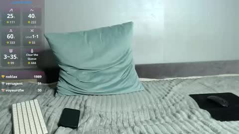 leo_stephens online show from December 1, 1:25 pm