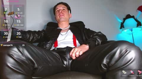 iam leonal online show from December 26, 8:00 pm