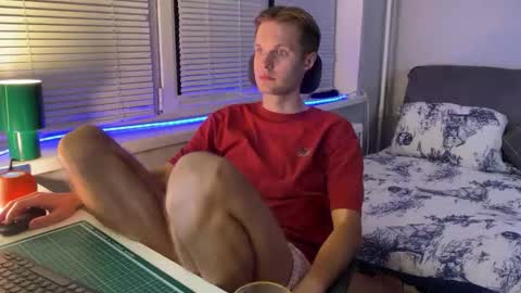 Leon online show from January 31, 9:24 pm