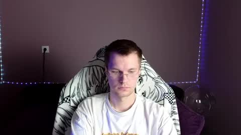 Leon online show from January 2, 6:50 am