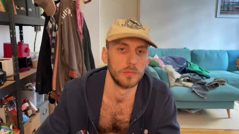 Leon online show from February 26, 3:46 pm