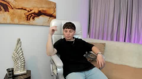 Leo  online show from November 5, 4:36 am